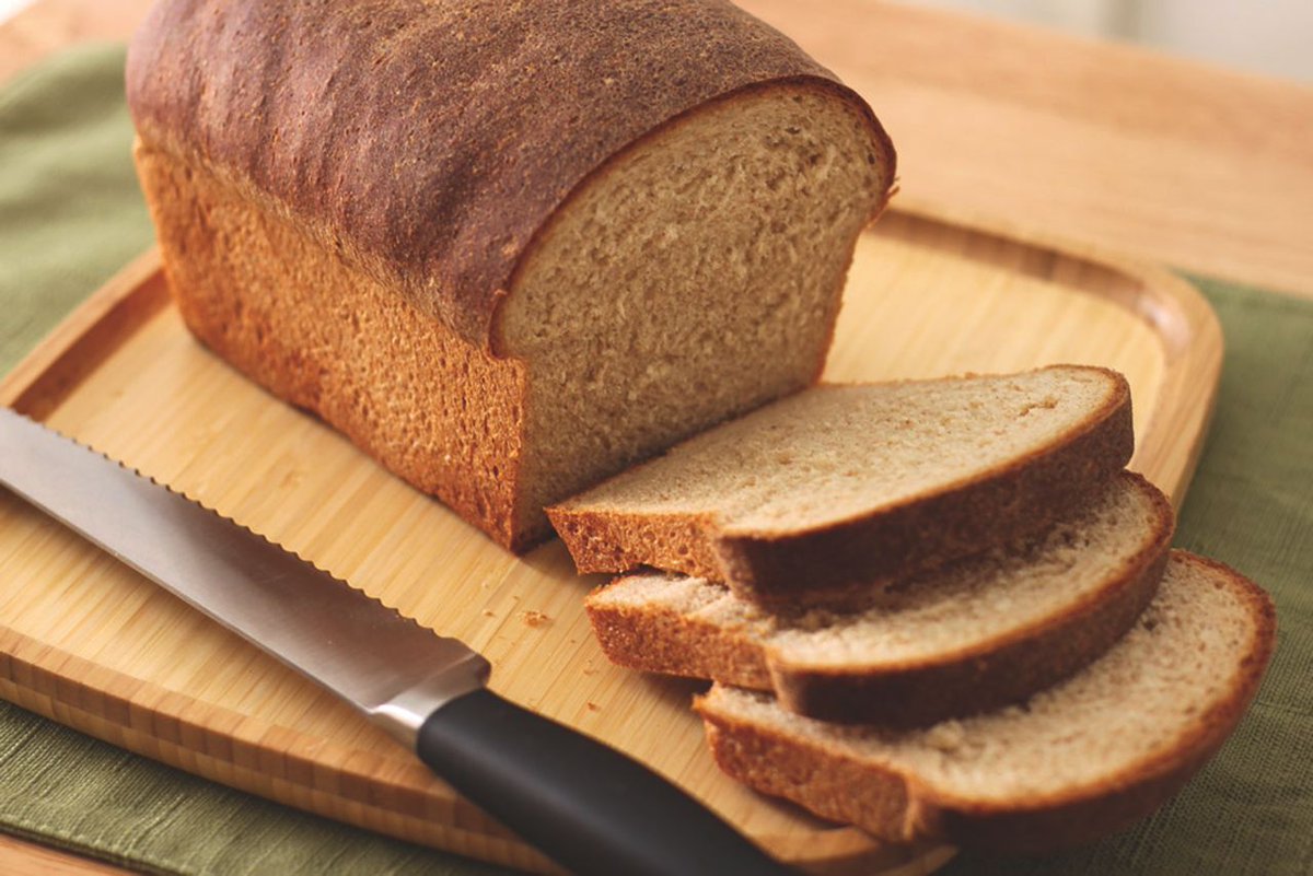 RomeoRestaurant's tweet photo. We've been up since the crack of dawn getting your freshly baked bread ready for pick-up. Good morning! https://t.co/IDYsPJhFQE