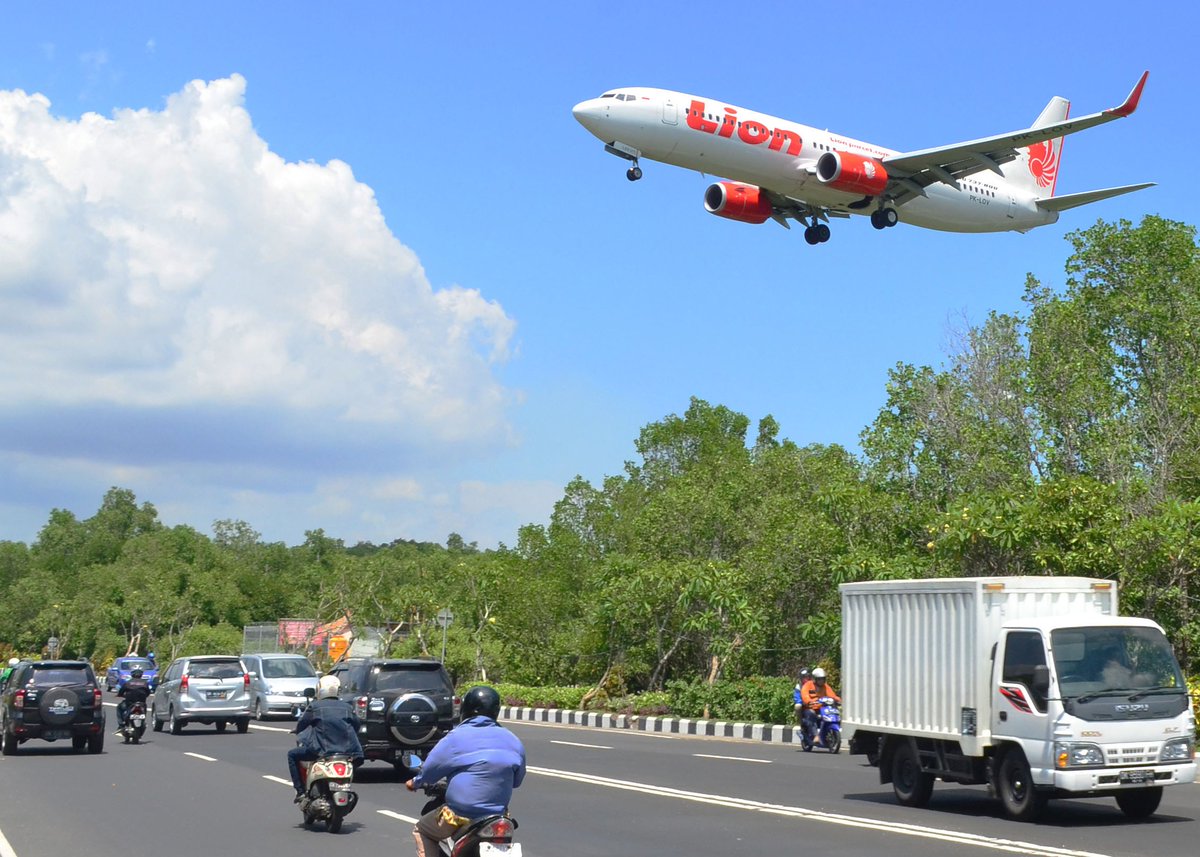 Metro_TV's tweet photo. Sekali Lagi Delay, Izin Usaha Lion Air Dibekukan https://t.co/4lxoYQEzXq https://t.co/9QhfPSNyIK