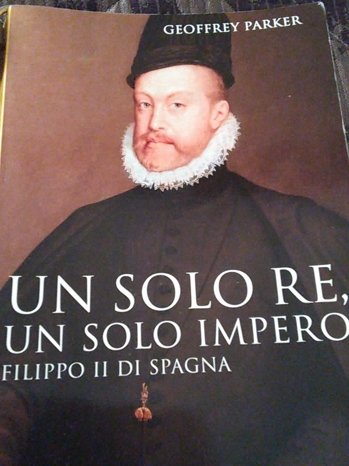 danieladelellis's tweet image. Le mie letture...