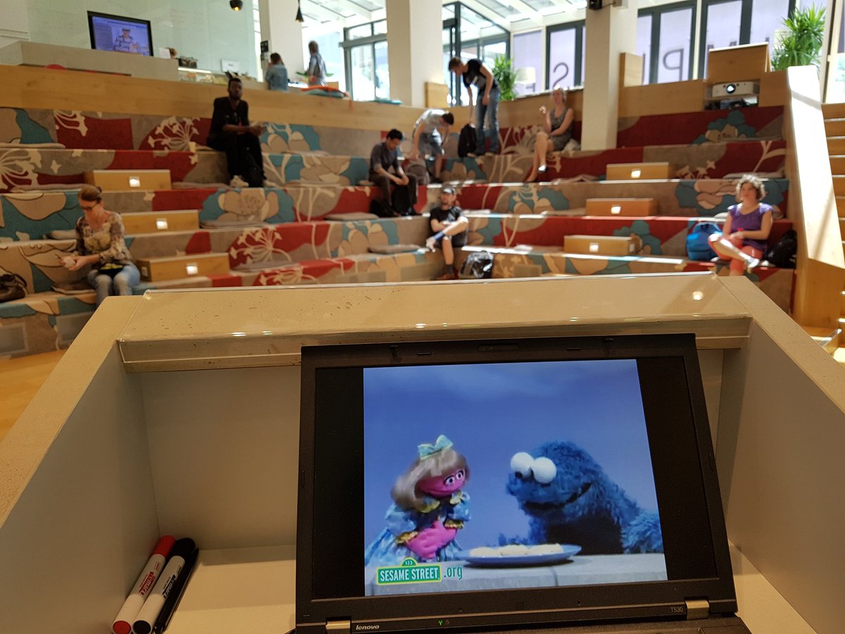 #Lunchlecture Critical Questioning about to start! <a href="/ImpulseWUR/">Impulse WUR</a> @UniWageningen