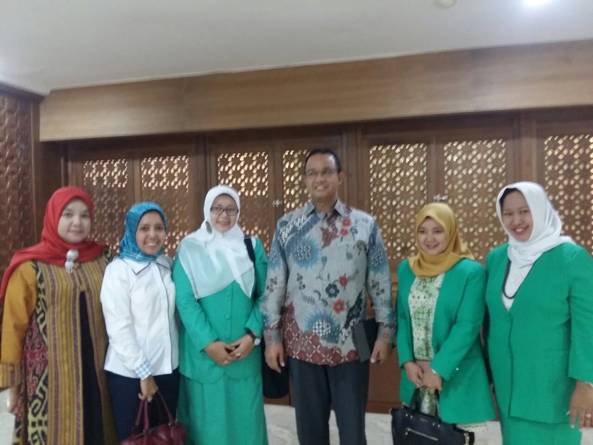 Semoga PP Fatayat NU dan  <a href="/Kemendikbud_RI/">Kemendikbud RI</a> bs bersinergi mengurangi buta aksara &amp;mningktkn peran orangtua dlm pndi2kn