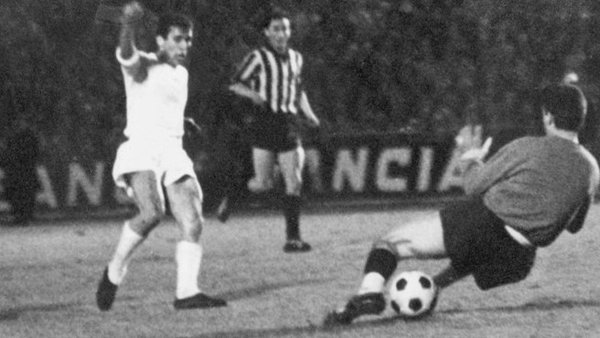 LigadeCampeones's tweet photo. #TalDíaComoHoy en 1966, el @realmadrid ganó 2-1 al Partizán en Bruselas para ganar su sexta Copa de Europa #UCLfinal https://t.co/SnBo1AchkL