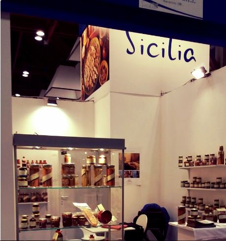 #SOSFOODBLOGGER  ci siamo anche noi al #cibus2016 !