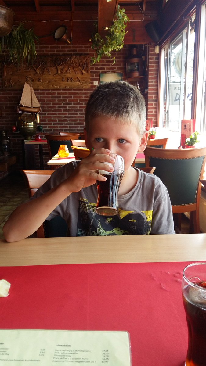 Met z'n tweetjes dus betekent uit eten..Johan mocht kiezen en koos voor <a href="/dekaapurk/">Restaurant De Kaap</a>