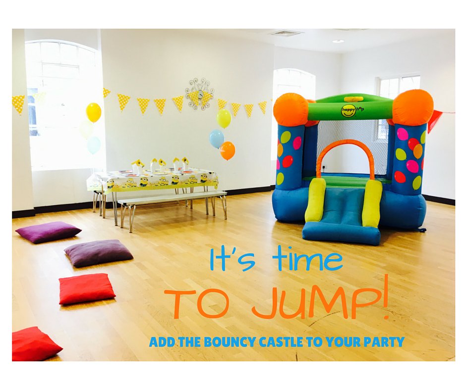 PartyatCupcake's tweet photo. Make a #wish... Here @PartyatCupcake we love having #fun! #children #party #birthday #castle #jump @Cupcake_Club https://t.co/325OGaGzhQ
