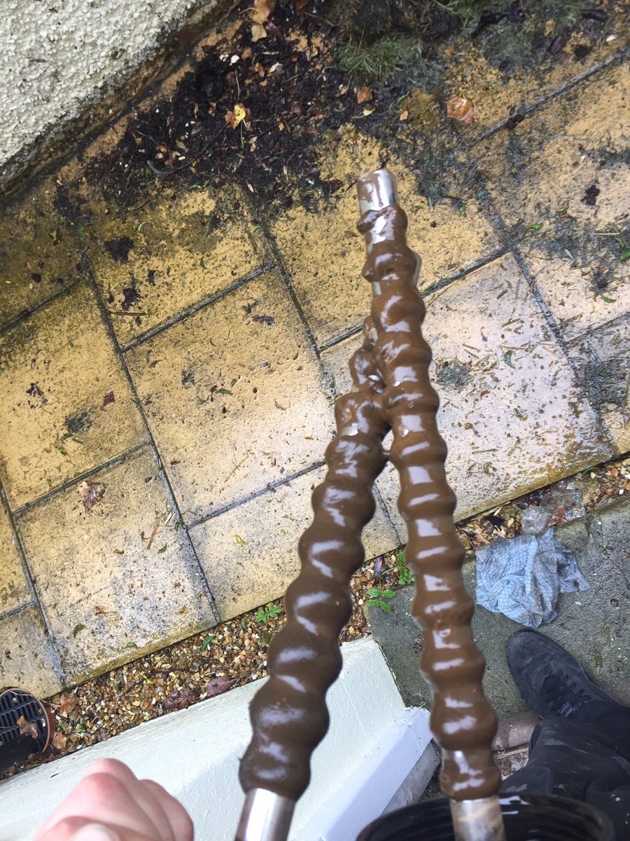 Magna flushing a system today! #magnaclean #heating #radiators #flushing #plumber #sussex #forwardplumbingservices