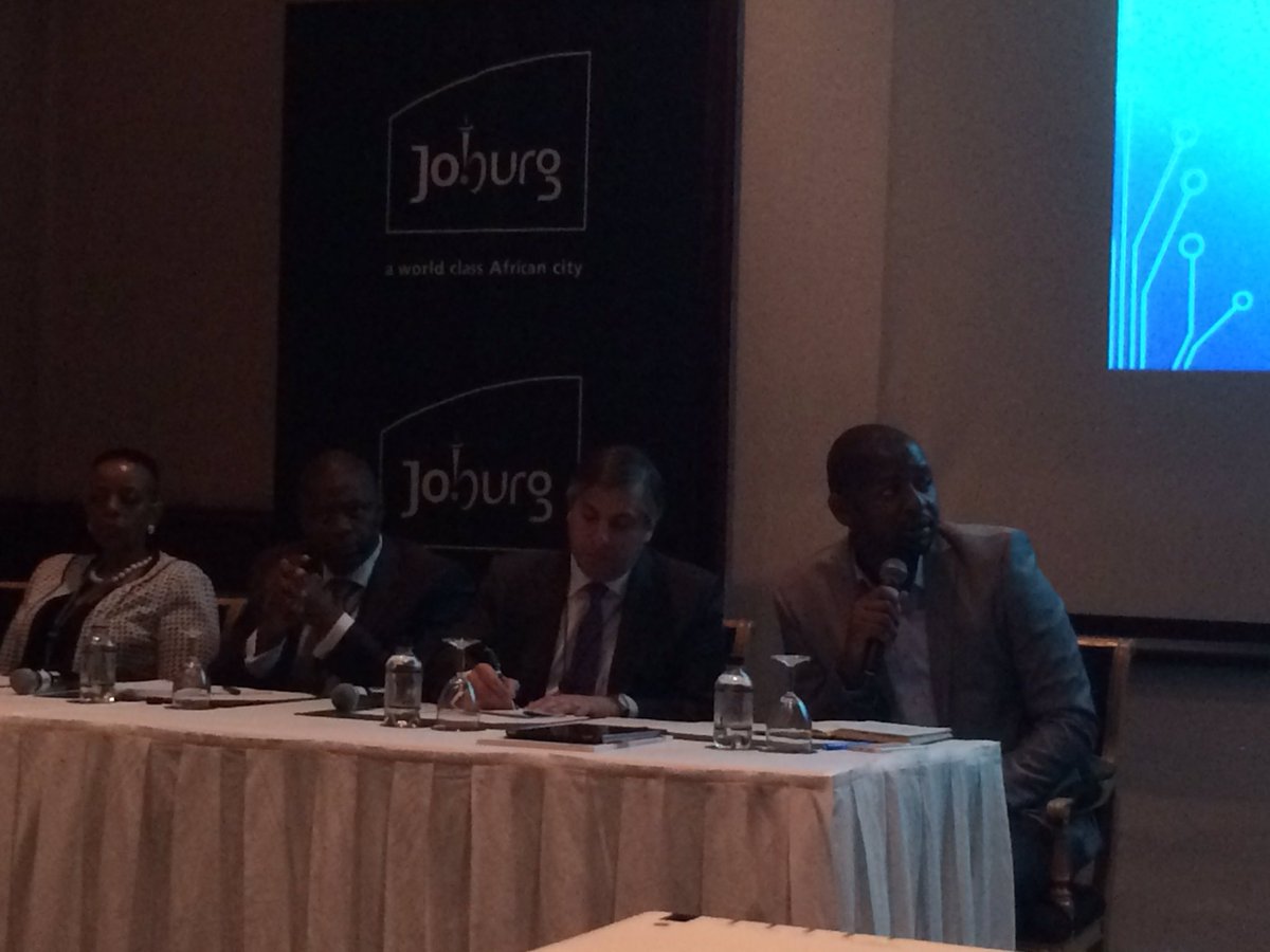 tsaunderssaas's tweet photo. @CityofJoburgZA increased capital project spend to 10BN for sustainable future @ASITE #ITsAdoddle #CITsummit2016 https://t.co/F5pe3IOxBm