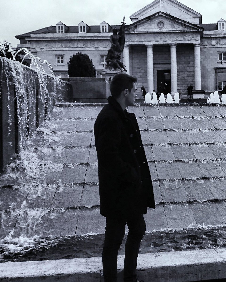 DylanElPatron's tweet image. 6&apos;7&quot; #tallguy #bigguyproblems