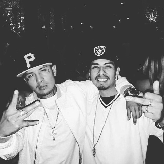 kinglilg's tweet photo. At my lil bro Jimbos break up party 😂 every time he breaks up with a girl he throws a Party I came to support him😂 https://t.co/XXRispm52T