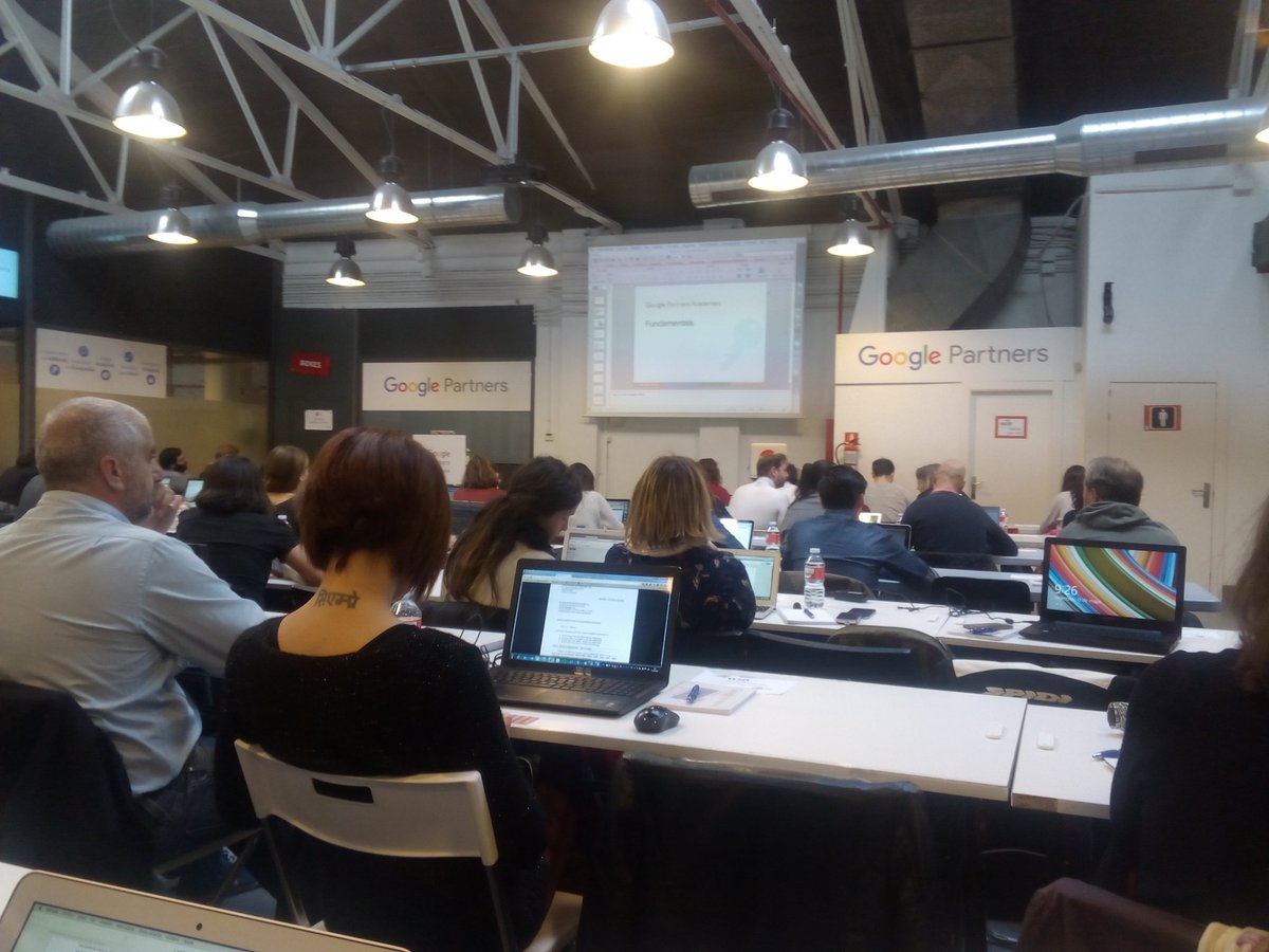 antoine_eva's tweet photo. Formándome con #googlepartner      #googleacademies https://t.co/ERwNmEgSGK
