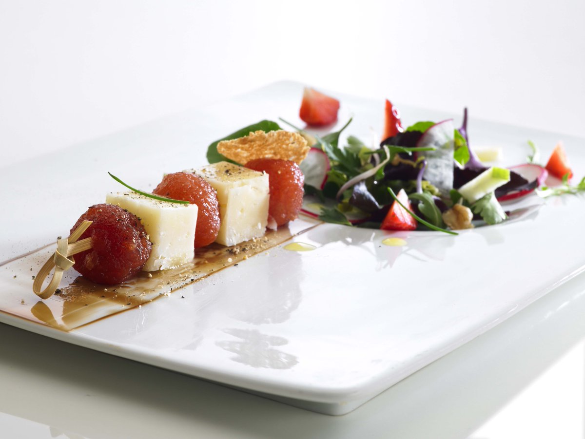 ¿Lo sabías? Los romanos ofrecían #membrillo a los recién casados como símbolo de fecundidad. #SantaTeresaCuriosa