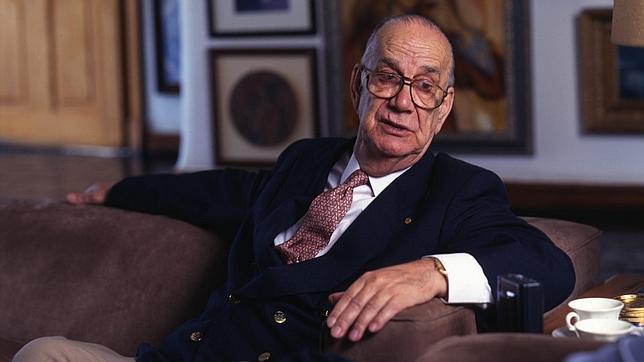 datoros_com's tweet photo. Se cumplen 100 años del nacimiento de Camilo José Cela: "Yo quise ser torero y sólo llegué a Premio Nobel" https://t.co/5JeeAxCSpt