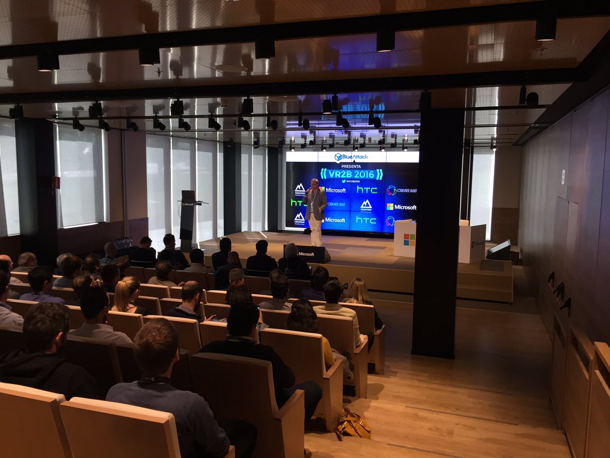 isra656's tweet photo. #vr2b empieza ya! @blueattacktech https://t.co/zPTulE6jLs