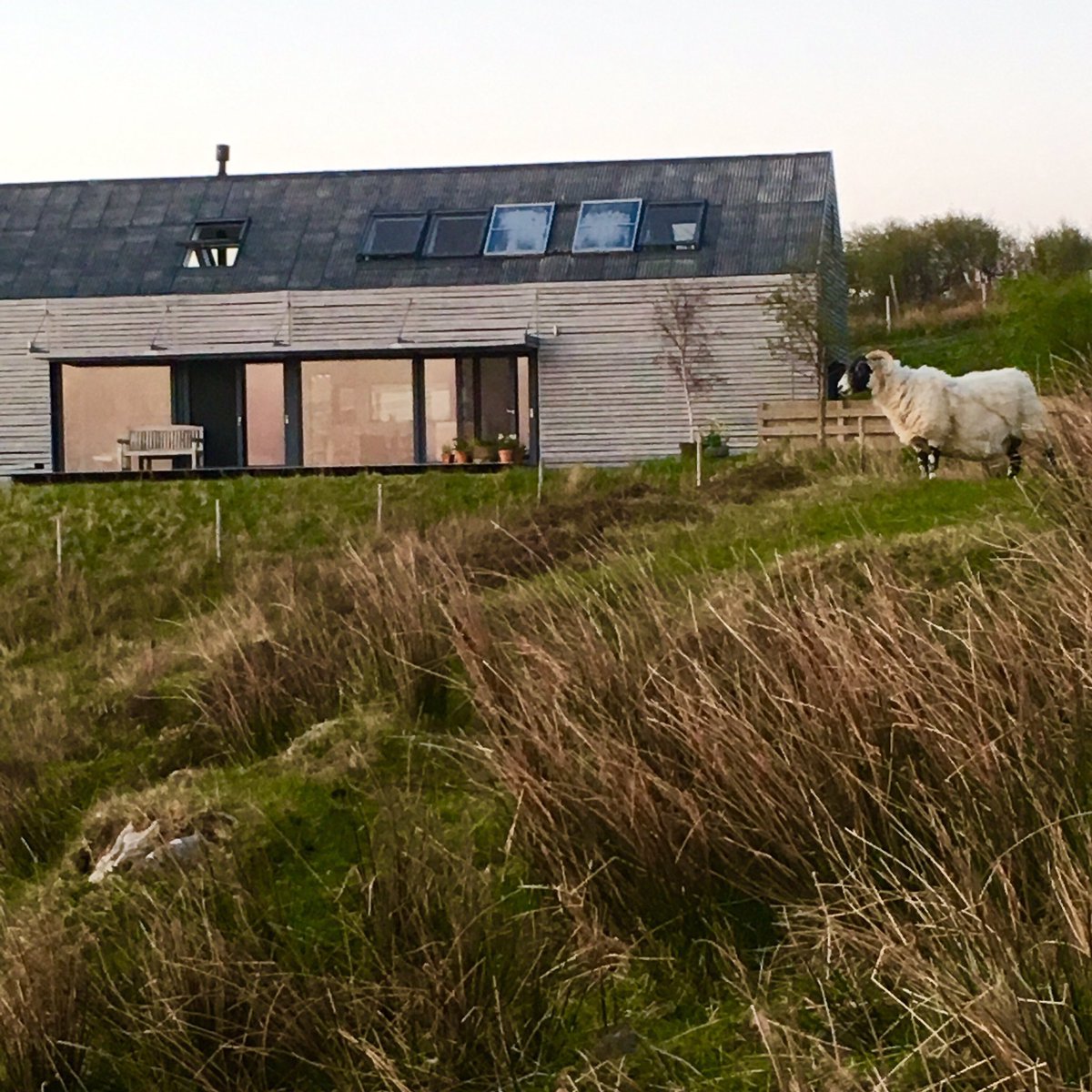 Tonyrutherford1's tweet photo. Our gaff for a few more days https://t.co/QS34ulfj7j