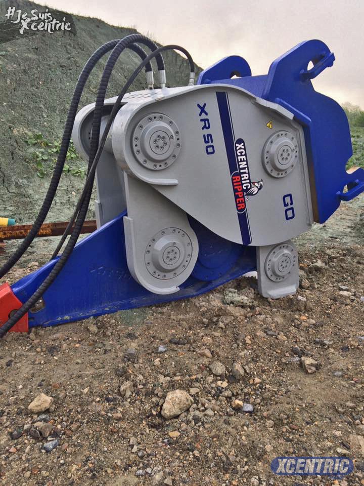 XCentricFrance's tweet photo. Préparation #XcentricRipper #XR50 sur #Caterpillar #345C Site #Placoplatre pour #CharierTP
#Xcentric #JeSuisXcentric https://t.co/WCUtShHII3