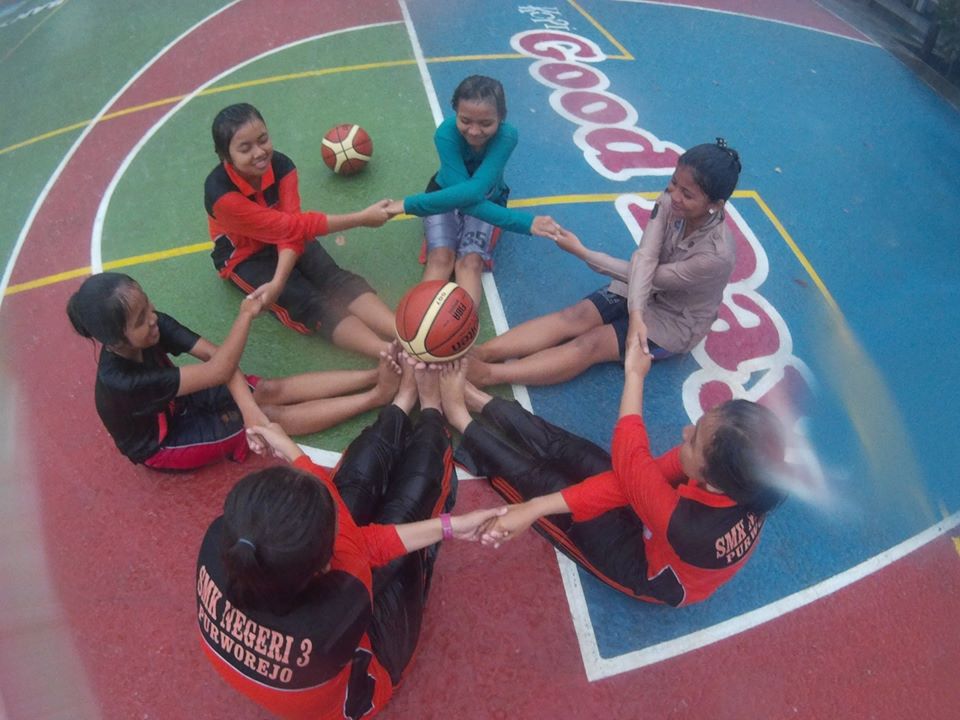 putrian31's tweet photo. Lest we forget this togetherness. https://t.co/rIRZsSqKAk