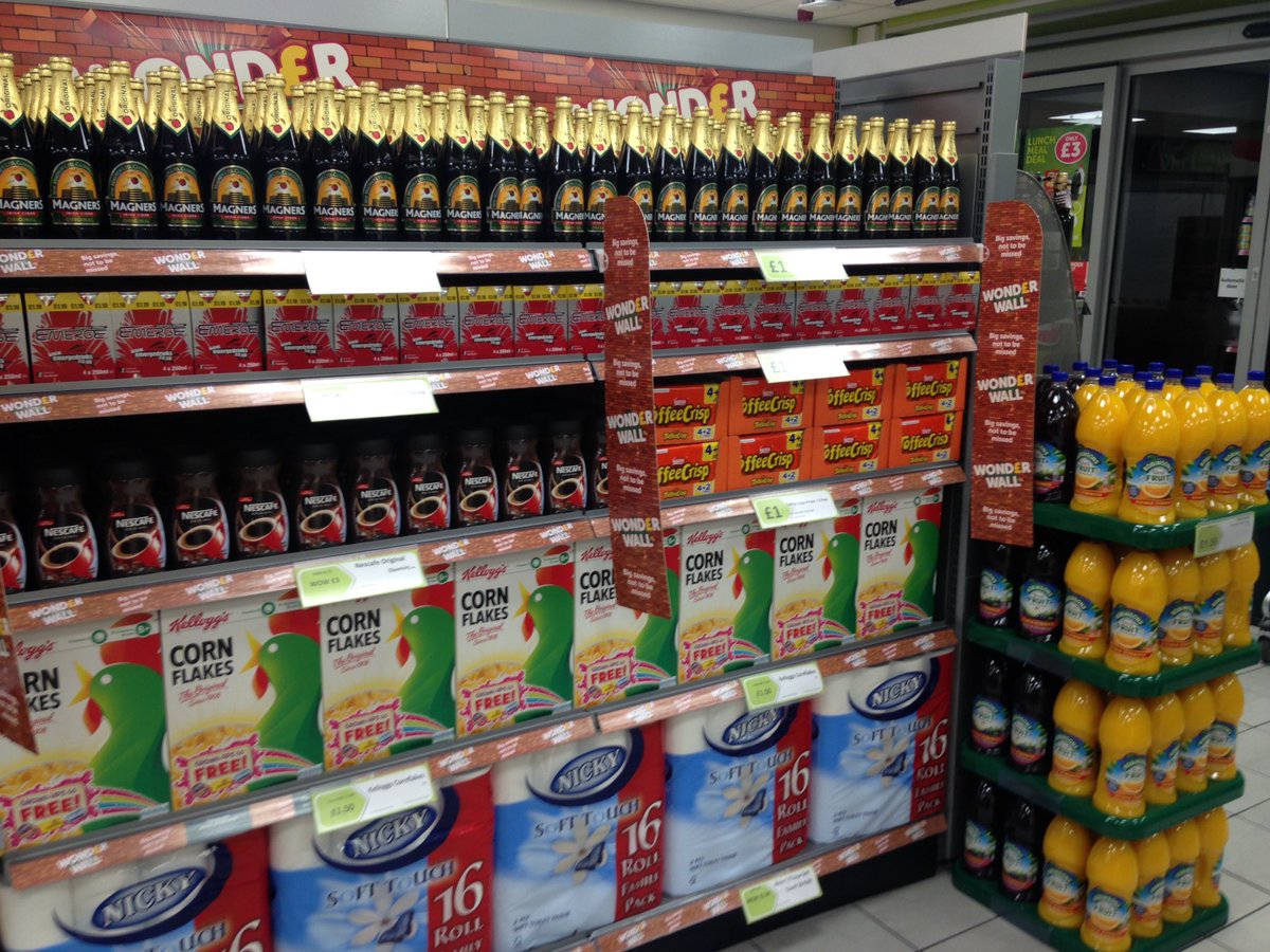 MyLocalBognor's tweet image. Wow what amazing prices. The Wonderwall has arrived. Come grab a bargain before it's gone!