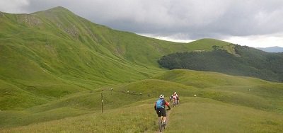 Aperte le iscrizioni per traversata inaugurale dell'#AltaViadeiParchi dal 10 al 26/09/2016 goo.gl/ORrUVK