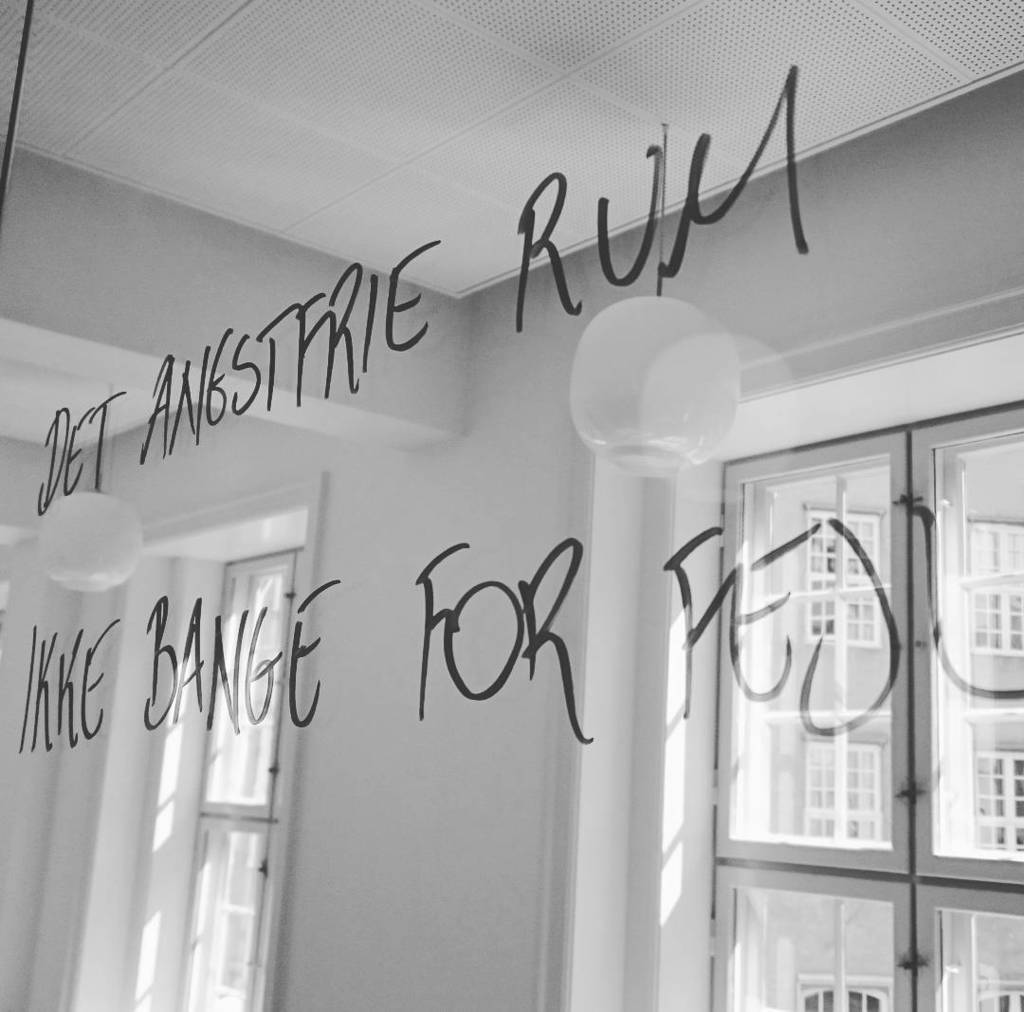 blogtolearn's tweet photo. Found some Marketing in the wild#wordsofwisdom #mødelokalepoesi #displayful by anderslynge… https://t.co/Or6H49r2Ek https://t.co/s1cYpF7s3b
