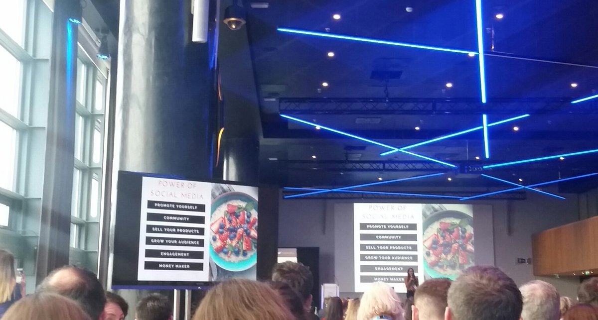 El_Jenkins's tweet photo. Roz Purcell is making me hungry @3xedigital 😂 Learning some great marketing tips today #digitalmarketing #3XEDigital https://t.co/QXdaJh5fYx