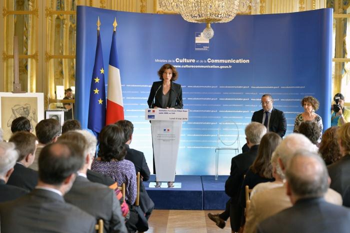 Restitution par <a href="/GenealogistesFR/">Généalogistes France</a> et <a href="/AAzoulay/">Audrey Azoulay</a> d’un dessin de #Degas spolié (MNR) j.mp/1TatRkD