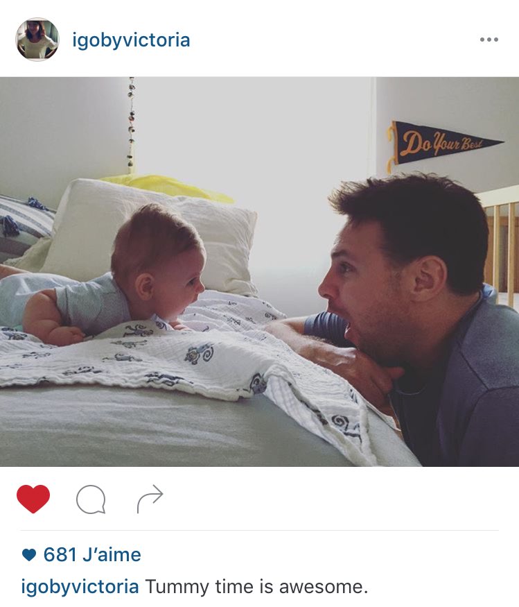 PanicNewsFR's tweet photo. Et Victoria a posté cette photo de Kenny et Dean 😍👶🏻 #panicbaby https://t.co/IJghk1OTb0