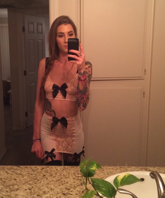 Thank you for the great night on cam! See you guys tomorrow! Goodnight lovers. 😘 https://t.co/xPTMEG<a href="/tag/demcheeks"class="tags"><span>#demcheeks</span></a>