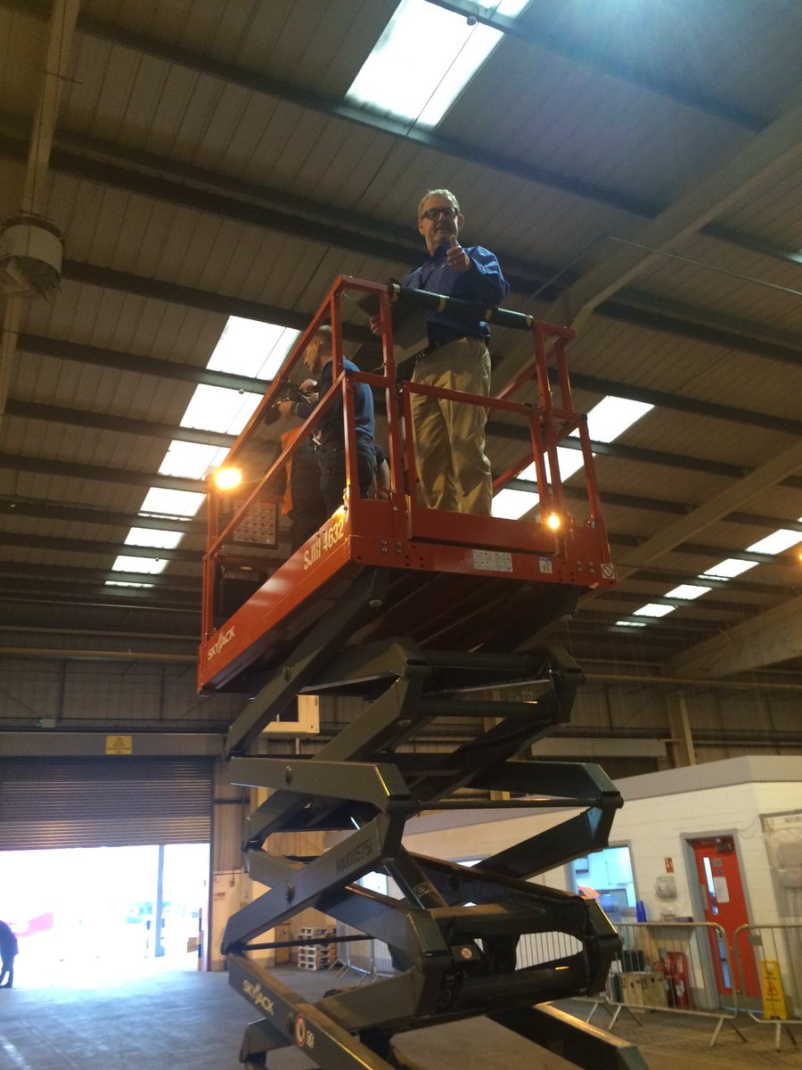 MorrisMachinery's tweet photo. Best seat in the house for Phil Winnington our MD keeping an eye on proceedings #WeldOff2016 #welding @wearespeedy https://t.co/1zimo3fN3z