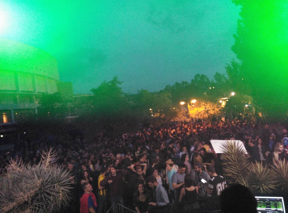 #GRACIAS <a href="/SOS48Festival/">Festival SOS 4.8</a> <a href="/SalaRem/">Sala REM</a>!!! ESPECTACULAR!!!! @nandowdj <a href="/Kutxu_Dj/">Kutxu Martínez</a> <a href="/Set_Roc/">Cristian Set-Roc</a> <a href="/Suzukid_DJ/">Rubén Suzukid</a> #orgulloSOS