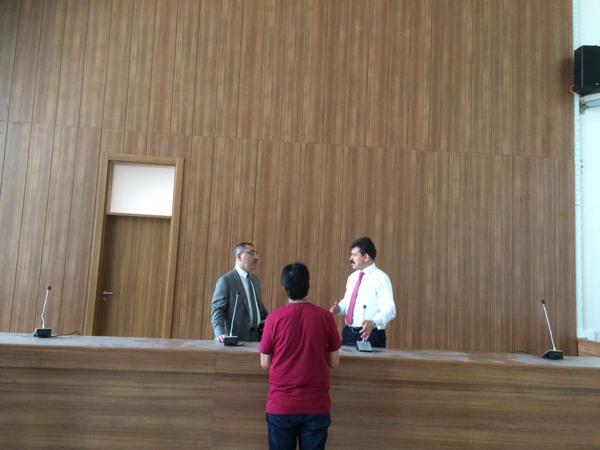 yuregirbld's tweet photo. Bşk.Mahmut Çelikcan Başsavcı'mız Ali Yeldan ile Yüreğir'de yapımı bitmek üzere olan Bölge Adliye Binasını inceliyor https://t.co/oVQhjPMfrC