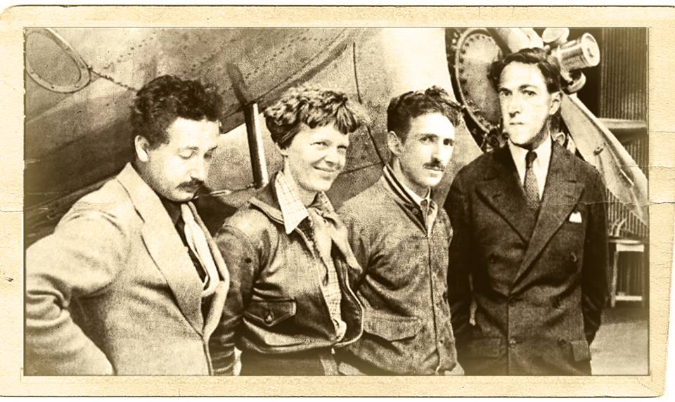 朝松健ニュース On Twitter アメリア エアハートは1920年代に有名な女性 飛行家で のち太平洋を飛行中に行方不明になってます 当時は勇気ある女性 活動する女性の代名詞だった人ですね 1920 40年代のアメリカを調べると色んなことが見えてきますよ