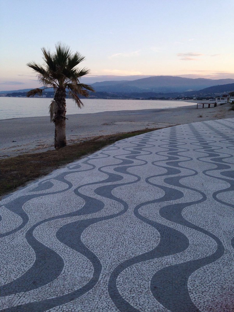 AS3691's tweet photo. #ETtelefonocasa #mimancailmare #cosedicasamia https://t.co/c5ZWYBtz42