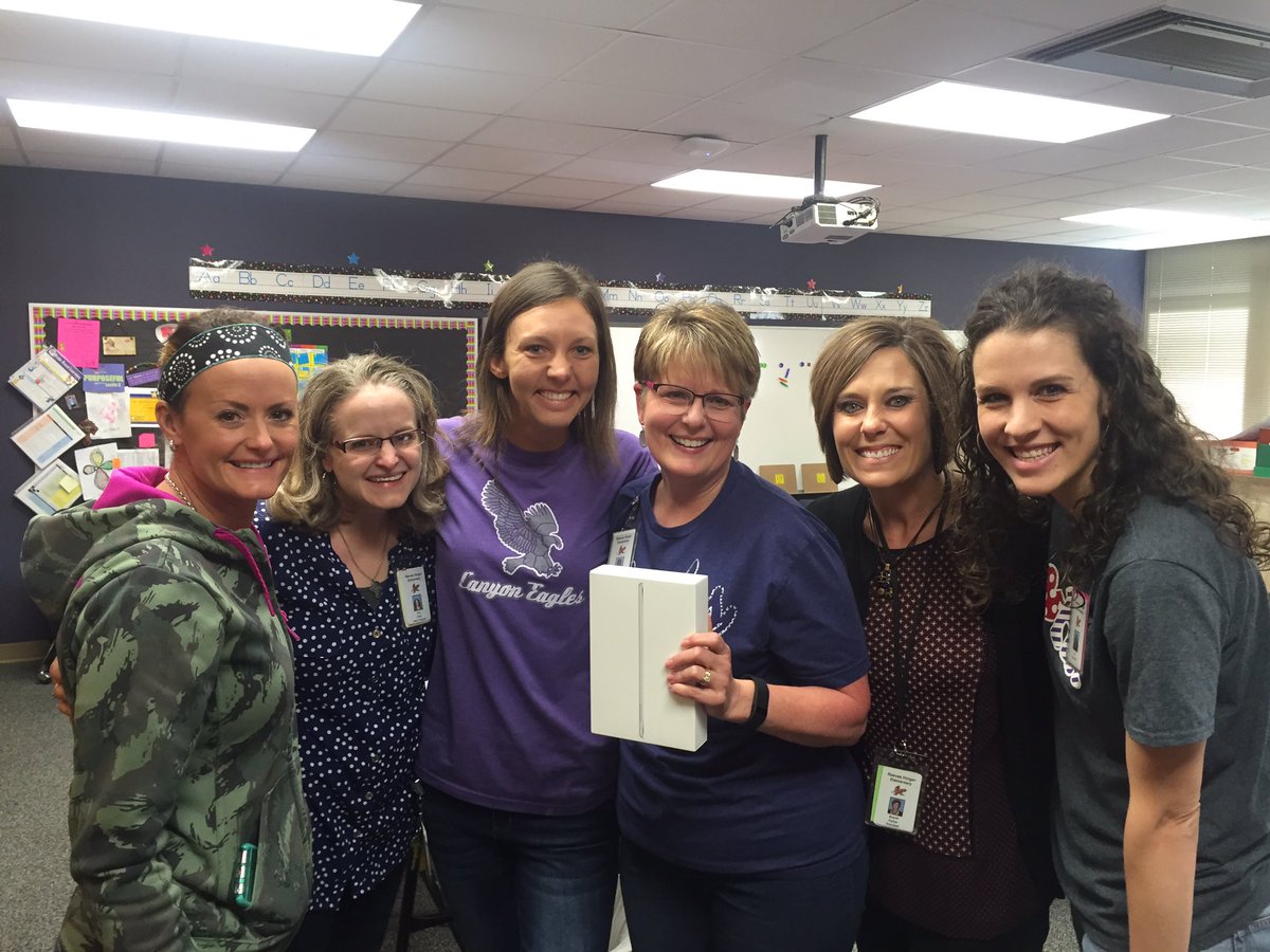 debbieboyer5's tweet photo. So excited for Donna Reece at RH to win the #CISDGameOn Wk 10 iPad from our partners, Amarillo National Bank! @ANB https://t.co/3M5nRJgla3