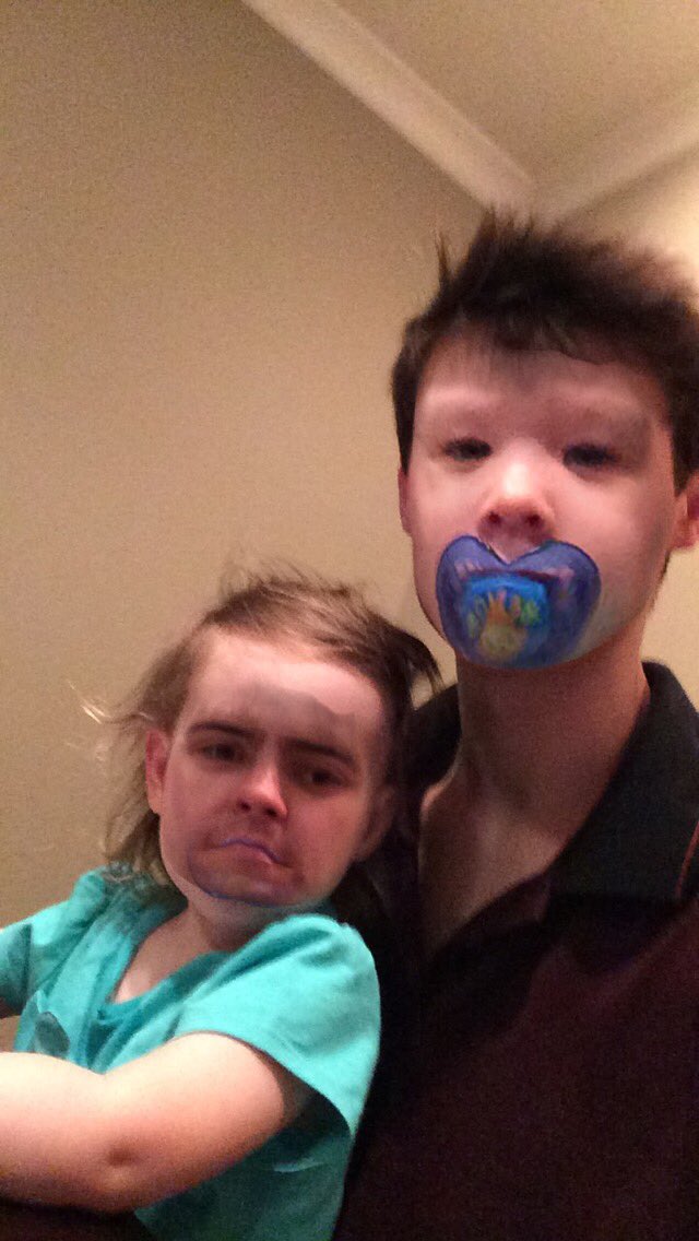 TorbottRiley's tweet image. Bizarre