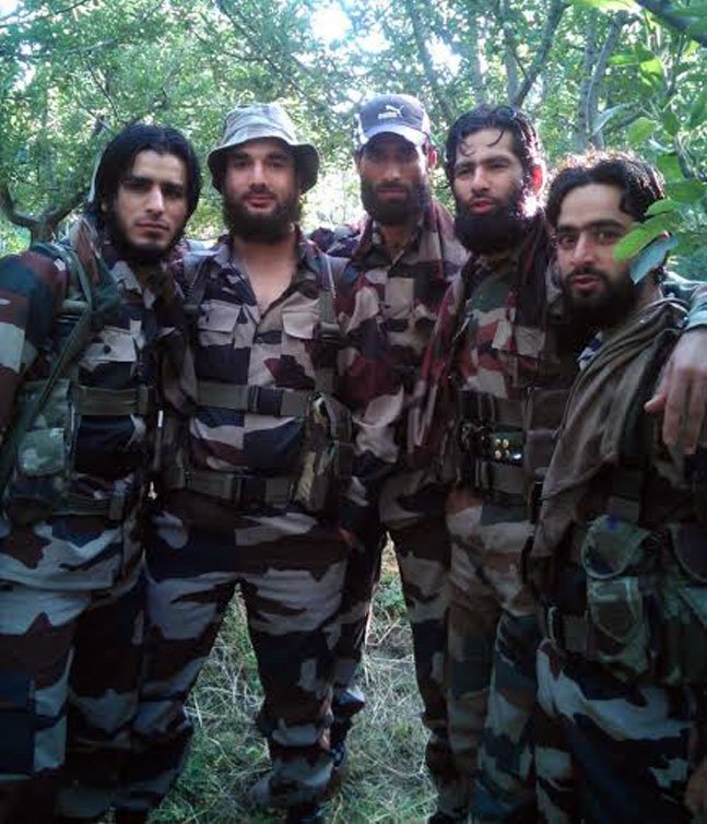 Джамаат что это такое простыми. Муджахиды имарата кавказ. Джамаат галгайче. Магомед сулейманов имарат кавказ. Дербентский джамаат шахиды.