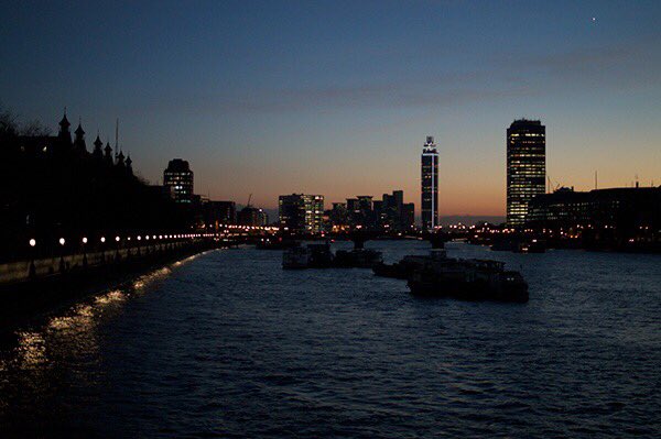 visitlondon's tweet image. Great pictures of #nightlondon by @blotie75 🙌 Thank you for sharing :) And keep them coming! #LoveLondon