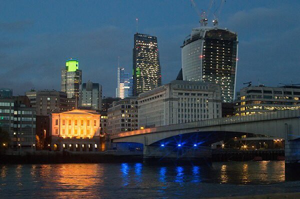 visitlondon's tweet image. Great pictures of #nightlondon by @blotie75 🙌 Thank you for sharing :) And keep them coming! #LoveLondon