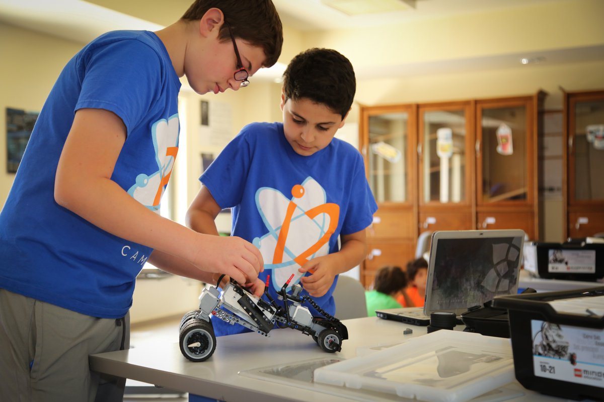 KingsAcademyJOR's tweet photo. i2 Camp is back this #summer and it’s all about mixing science with fun! @i2camps https://t.co/3NnIrbrrR7 https://t.co/r0BCgfqexg