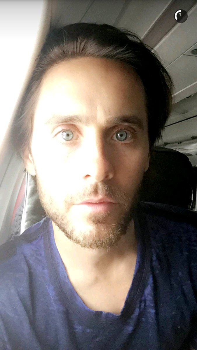 obinniegirl26's tweet photo. Happy #JaredLetoDay!! So get out there Make your #Dreams a reality  Show #love Be kind Don't forget to smile ✌ 💜 🇽🇴 https://t.co/31g3qlKqDX