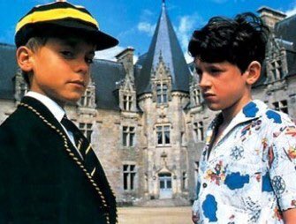 箱太 ショタが好きなら 罪深き天使たち っていうフランス映画をオススメしたい 母を亡くした我儘なお金持ちの少年トマと その家に仕えることになった女性の息子シャルルの愛や嫉妬が絡み合う物語 腐女子にオススメしたい映画を一本あげる T Co