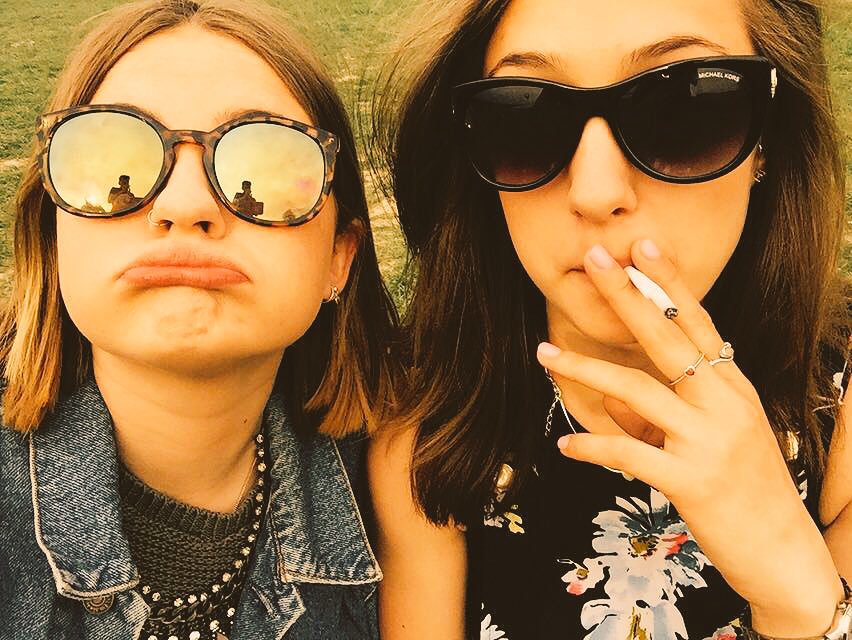 maisiemitchell's tweet photo. Everyone needs a J in their life #datpun @jessHARLING https://t.co/NpALXs6OZ4