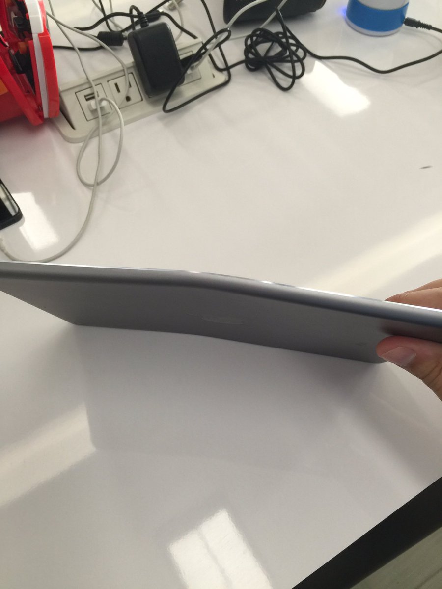 jasonstamand's tweet photo. Luckiest student ever! Bent but not broken! Still fully functional. @Apple #iPad @BerkeleyPrep #edtech #bpsed https://t.co/9WG3xzbLo2