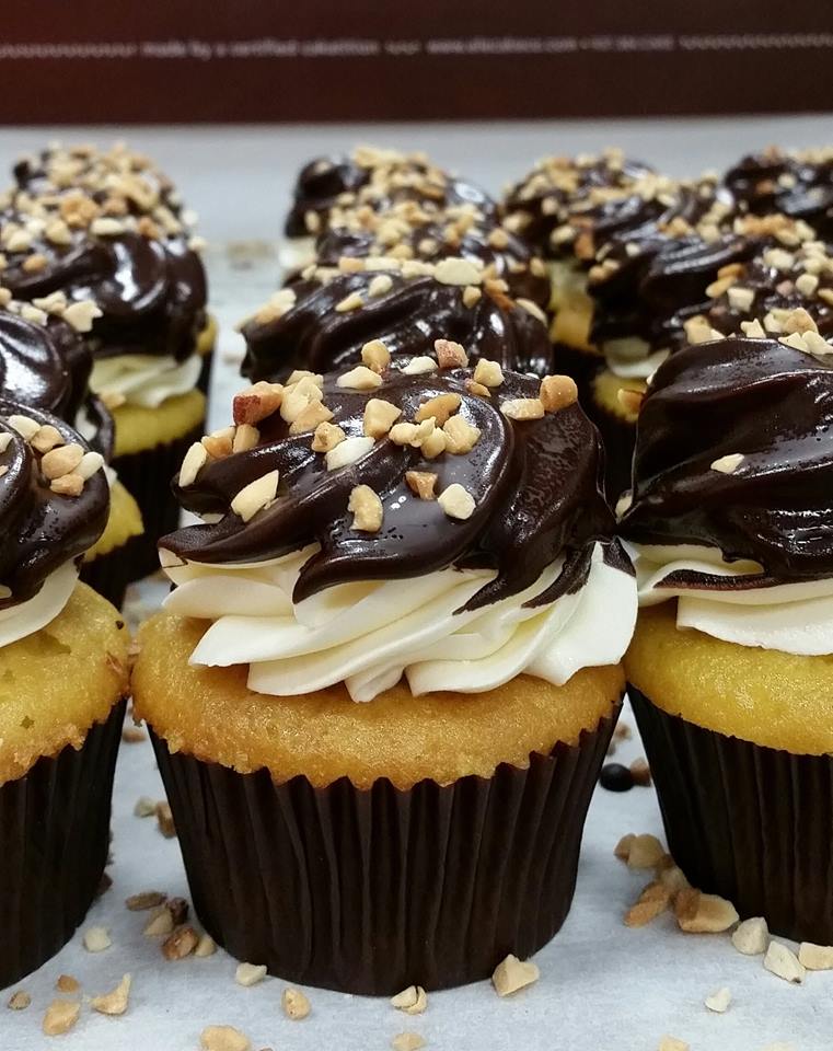 Beavercreek Chamber (@beavercreekcoc) on Twitter photo You HAVE to try <a href="/eleCakeCo/">elé Cake Co.</a> new Frozen Banana Gourmet Cupcake!!!!! It has banana in it so it has to be healthy right? You HAVE to try <a href="/eleCakeCo/">elé Cake Co.</a> new Frozen Banana Gourmet Cupcake!!!!! It has banana in it so it has to be healthy right?