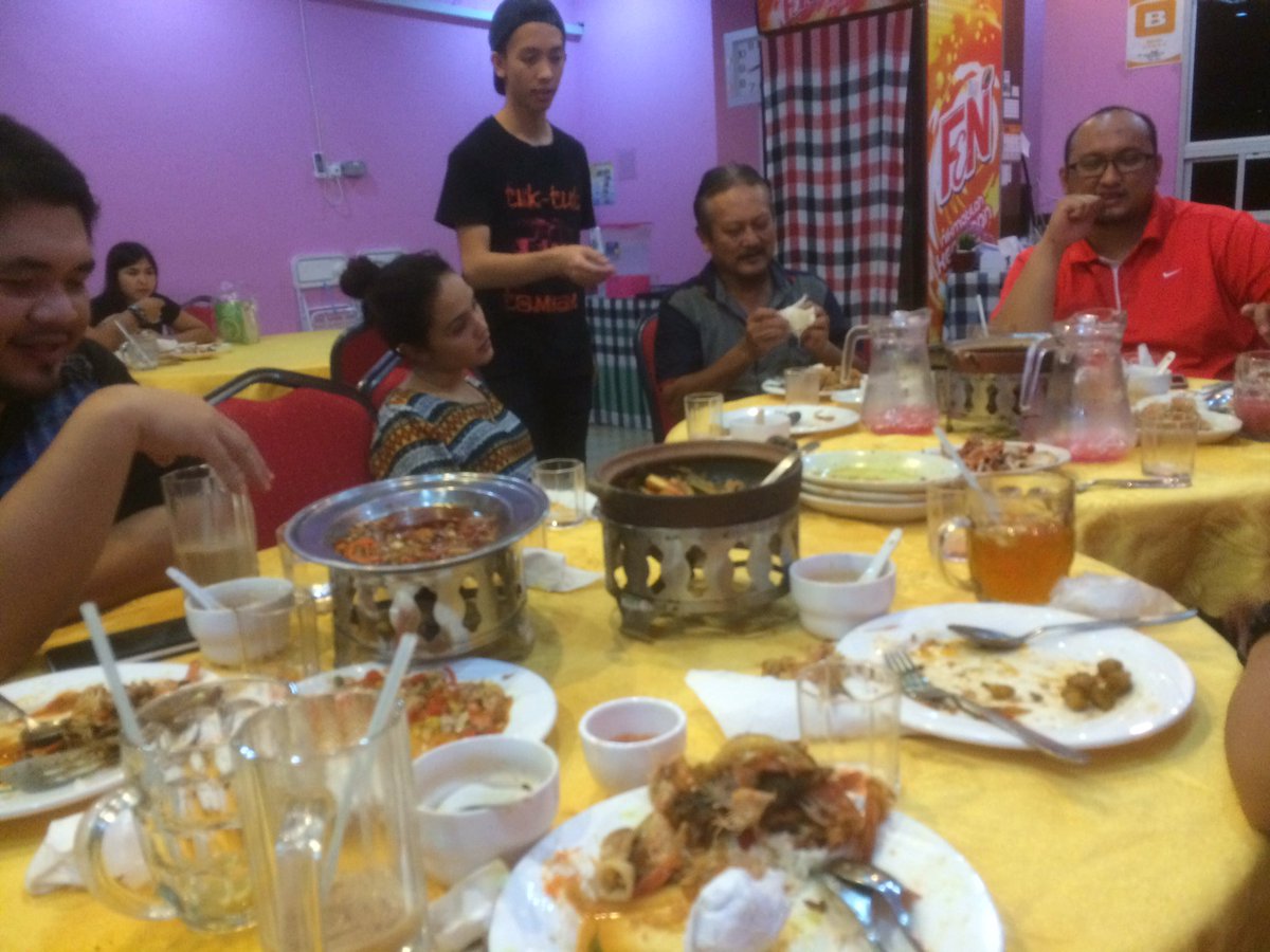 mohdaqil_11's tweet image. Dinner lps shutdown #workshopteam #controlvalve #module8