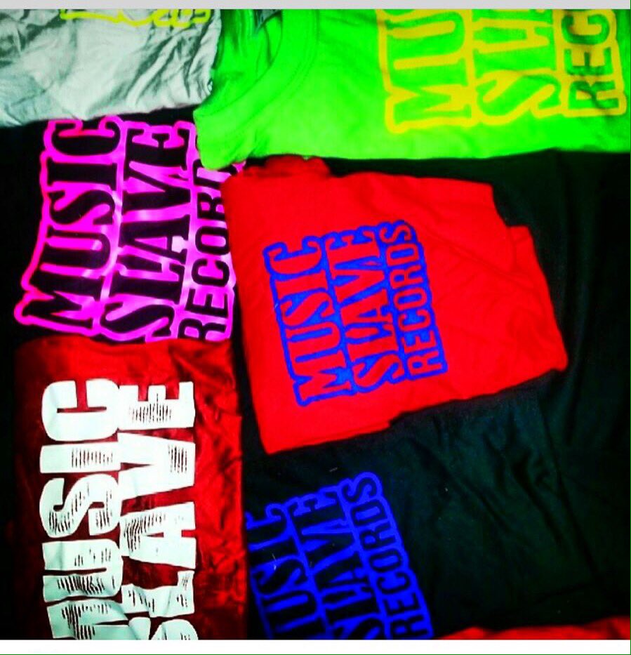 DDivineDiva's tweet photo. @ddarkteam #MusicSlaveWear  #MusicSlaveRecords #BeatDemLikeASlave https://t.co/ADJN11sh8W