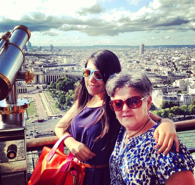 Dyingsoftly26's tweet photo. #France #Minona amo esa señora con todo mi kokoro 💙 https://t.co/o591SkvPRI
