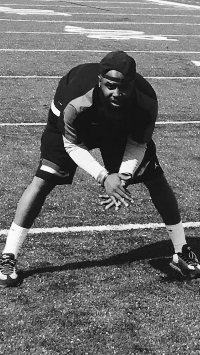 CoachPate1230's tweet photo. #UAMFOOTBALL welcomes new D-backs coach @Dbowman85! From #cordova -TN. Lookout #memphis! Here come the Weevils! https://t.co/CJkkloErK4