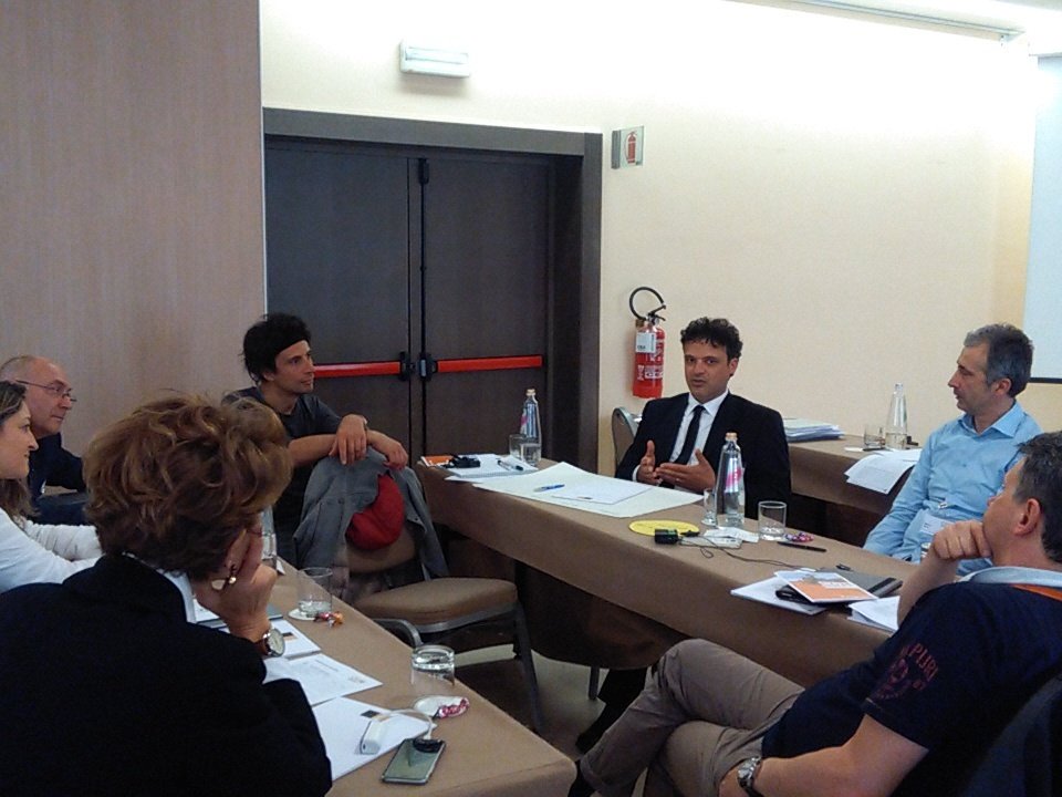 tekom_Europe's tweet photo. Participants having fruitful discussions on #techcomm at the interactive sessions at #COMT_16 https://t.co/01Wk9BD1mZ