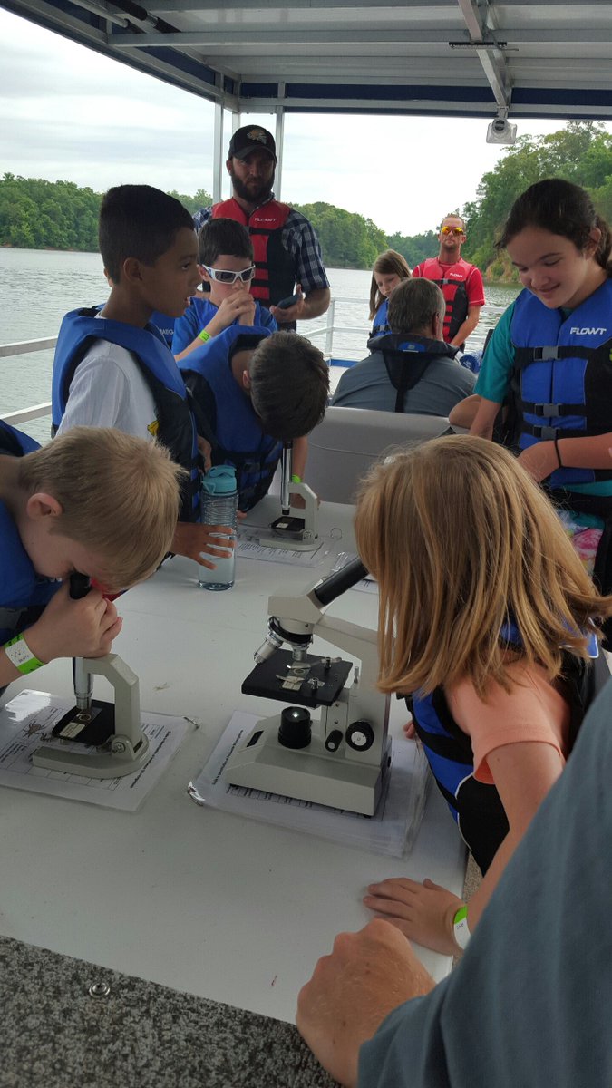 ReachASES's tweet photo. Amazing field trip on the West Point Lake Floating Classroom learning about water and conservation! #4thand5thREACH https://t.co/Y2k6vHxYDA