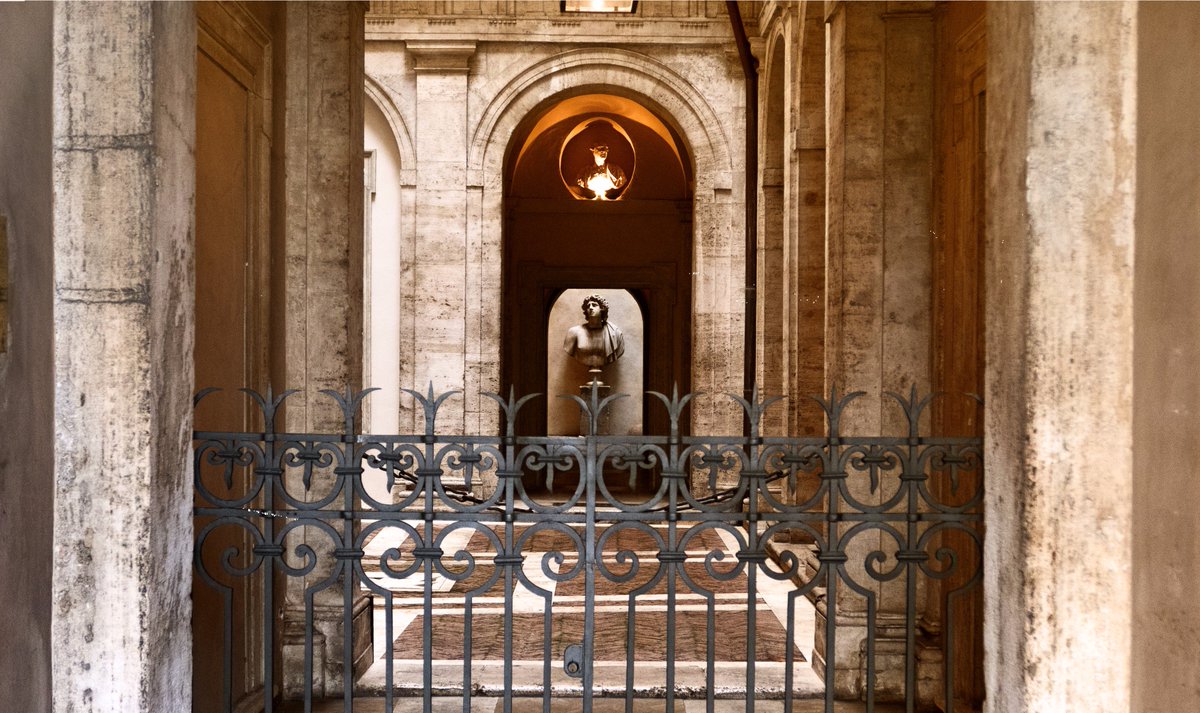 fertYlize's tweet photo. Beauty is all around us, especially in #Rome. #palazzolancellotti #videoproduction #whatitalyis https://t.co/CsuVoRIAra